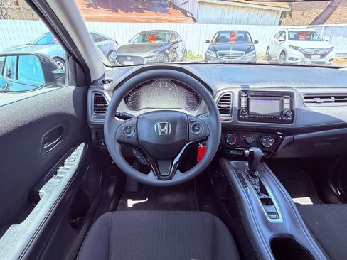Used 2017 Honda HR-V LX image 24