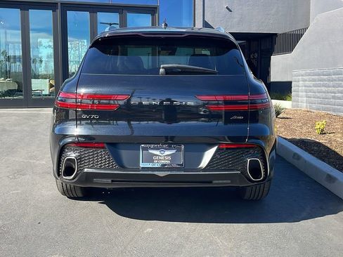 New 2025 Genesis GV70 2.5T w/ Select Package image 9