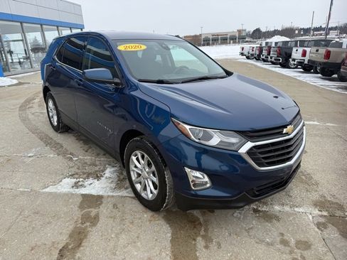 Used 2020 Chevrolet Equinox LT w/ Driver Convenience Package image 7