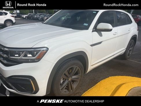 Used 2021 Volkswagen Atlas Cross Sport SE FWD image 1