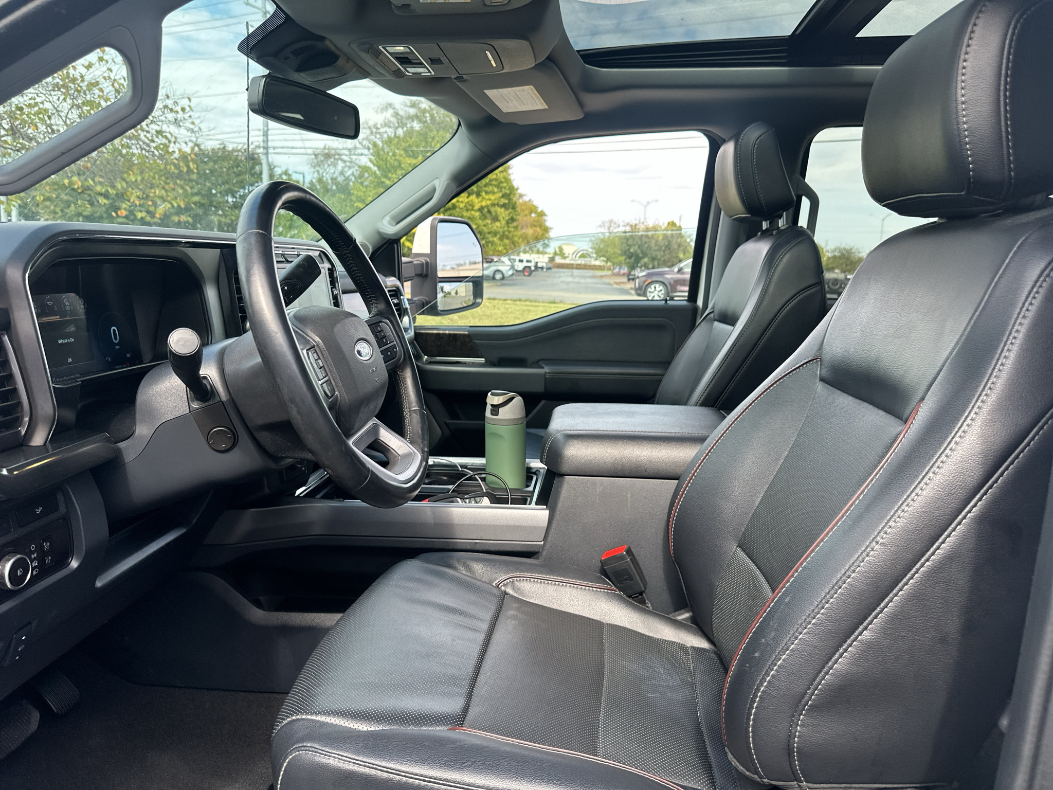 Used 2023 Ford F250 Lariat w/ Sport Appearance Package AWD/4WD image 17
