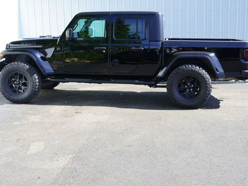 Used 2022 Jeep Gladiator Sport AWD/4WD image 3