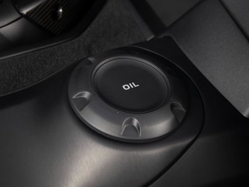 Certified 2023 Porsche 718 Cayman GT4 RS image 31