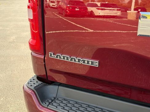 Used 2025 RAM 1500 Laramie w/ Sport Appearance Package AWD/4WD image 34