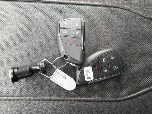 Used 2024 GMC Sierra 1500 AT4 w/ Technology Package AWD/4WD image 25