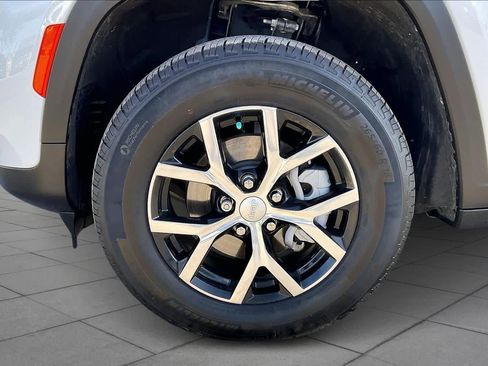 Used 2024 Jeep Grand Cherokee Limited w/ Trailer Tow Package image 10