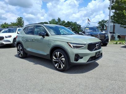 Certified 2025 Volvo XC40 B5 Ultra