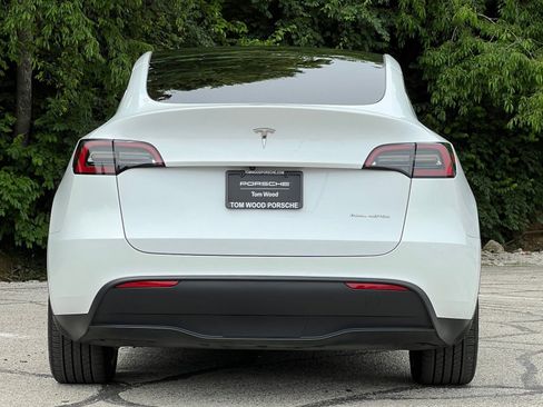 Used 2023 Tesla Model Y Long Range AWD/4WD image 8