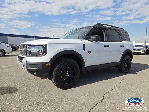New 2025 Ford Bronco Sport Badlands w/ Badlands Tech Package AWD/4WD image 2