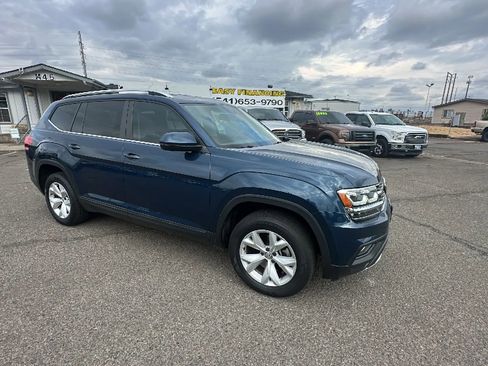 Used 2018 Volkswagen Atlas SE image 2