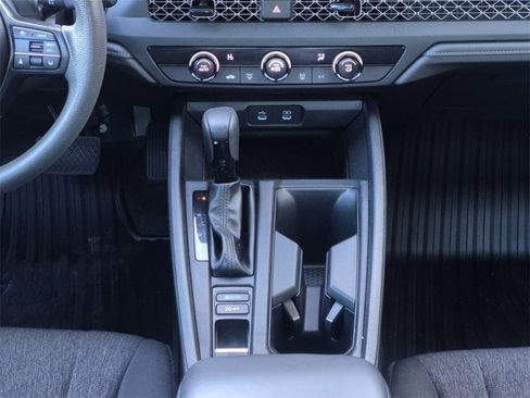 Certified 2023 Honda Accord LX image 10