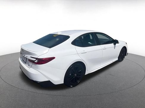 Used 2025 Toyota Camry SE FWD image 14