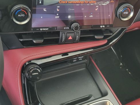 Used 2024 Lexus NX 250 FWD image 23