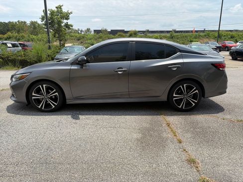 Used 2023 Nissan Sentra SR w/ Trunk Package FWD image 3