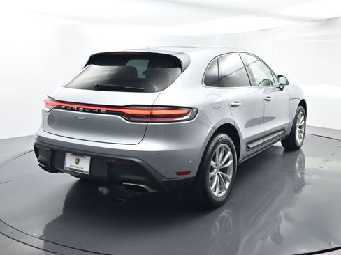 Used 2022 Porsche Macan image 14