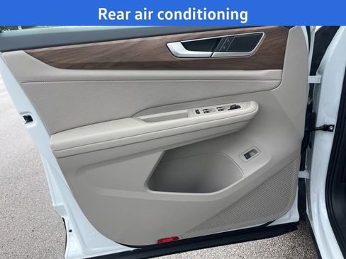 New 2026 Volkswagen Atlas SE image 7