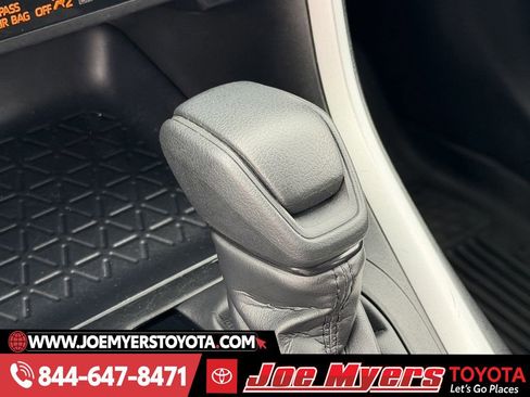 Used 2025 Toyota RAV4 LE image 21