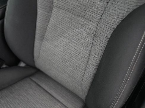 Used 2023 Nissan Rogue SV image 27