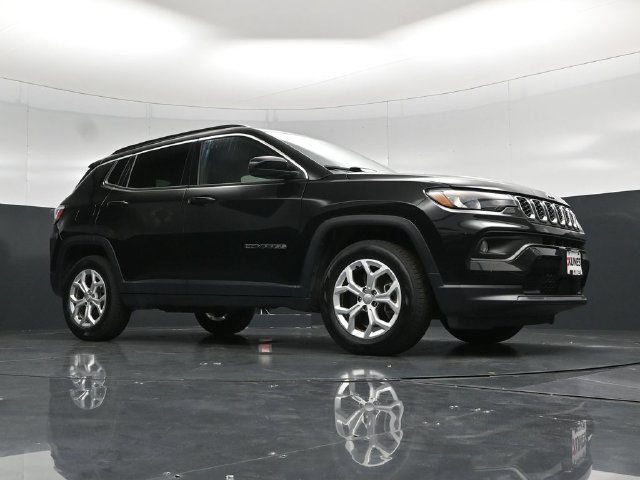Certified 2024 Jeep Compass Latitude AWD/4WD image 54