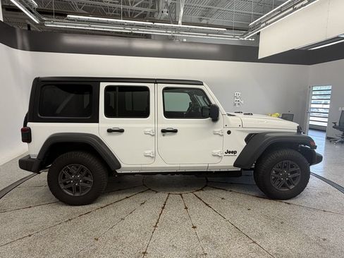 Certified 2026 Jeep Wrangler Unlimited Sport AWD/4WD image 4