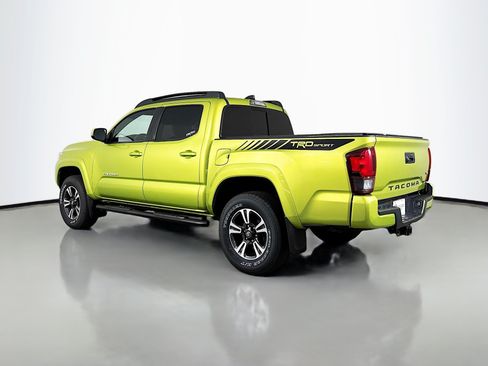 Certified 2023 Toyota Tacoma TRD Sport AWD/4WD image 5