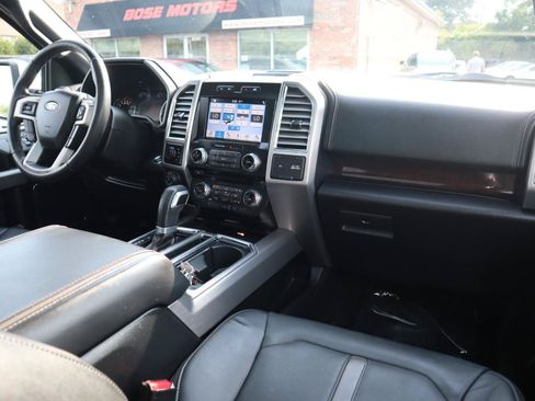 Used 2016 Ford F150 Platinum w/ Equipment Group 701A Luxury AWD/4WD image 11