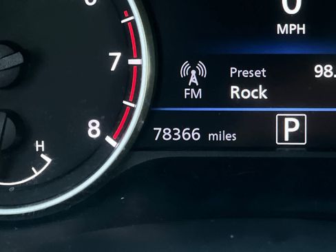 Used 2023 Nissan Sentra SV FWD image 23