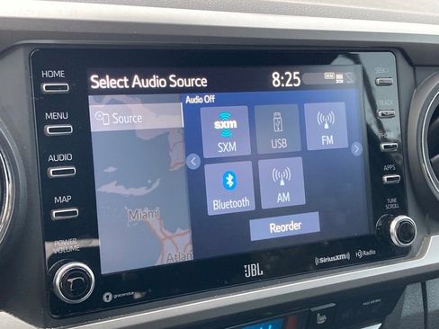 Used 2022 Toyota Tacoma Limited image 24