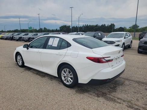 Used 2025 Toyota Camry LE FWD image 23