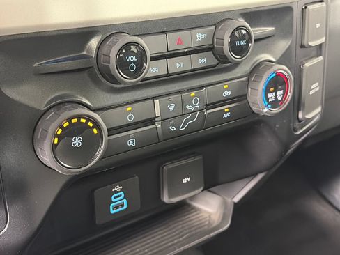 Certified 2025 Ford F250 XLT AWD/4WD image 21