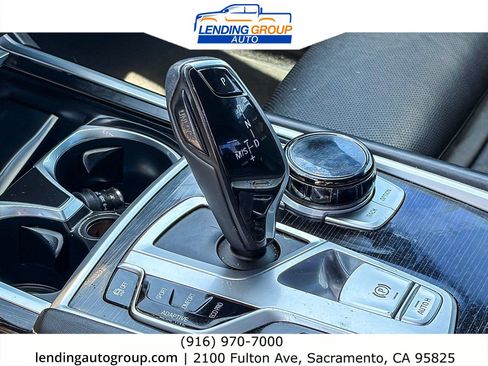Used 2019 BMW 750i w/ Executive Package RWD image 18