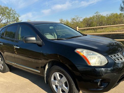 Used 2011 Nissan Rogue S image 5