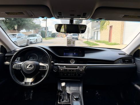 Used 2016 Lexus ES 350 FWD image 26