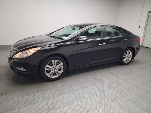 Used 2013 Hyundai Sonata Limited w/ Premium Pkg image 2