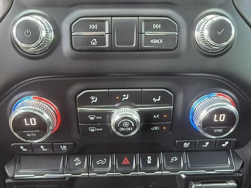 Used 2022 GMC Sierra 2500 AT4 AWD/4WD image 44
