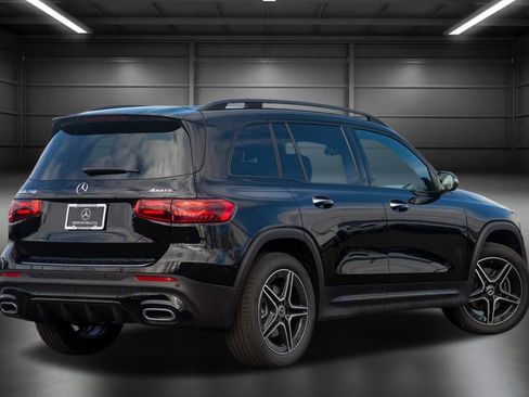 Certified 2025 Mercedes-Benz GLB 250 4MATIC image 13