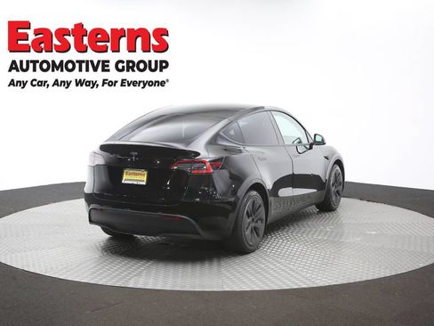 Used 2021 Tesla Model Y Long Range AWD/4WD image 35