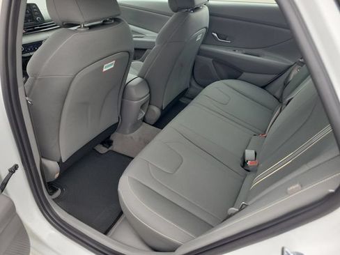 New 2026 Hyundai Elantra Hybrid FWD image 24