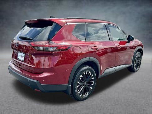 Used 2026 Nissan Rogue Dark Armor FWD image 5