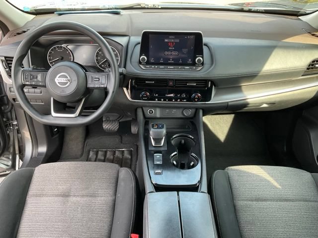 Used 2021 Nissan Rogue SV FWD image 4