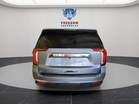 Used 2022 GMC Yukon XL SLT AWD/4WD image 11