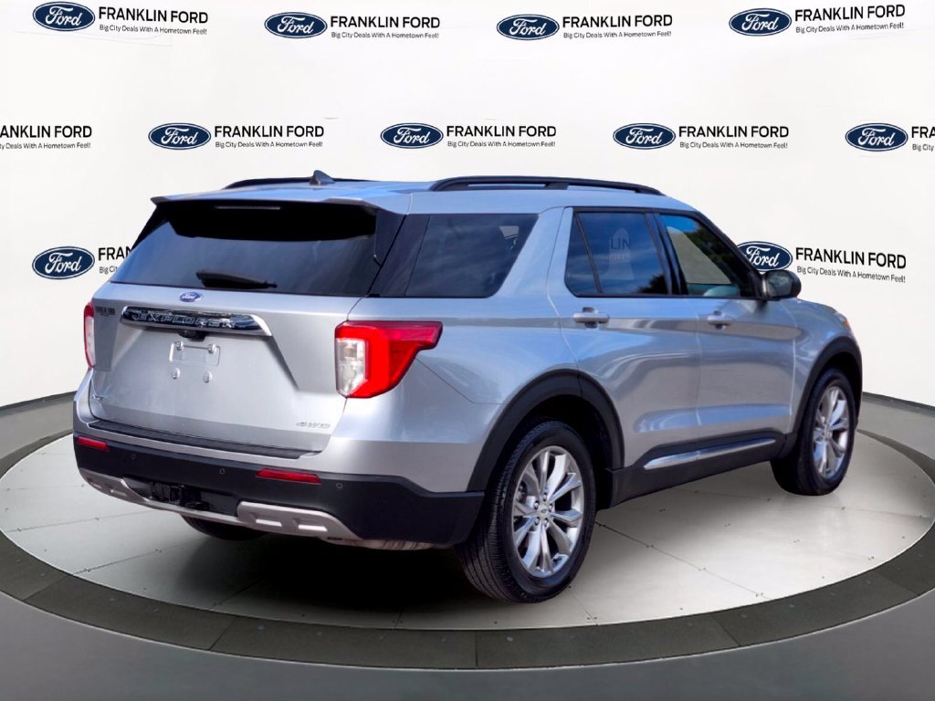 Certified 2023 Ford Explorer XLT w/ Equipment Group 202A AWD/4WD image 5