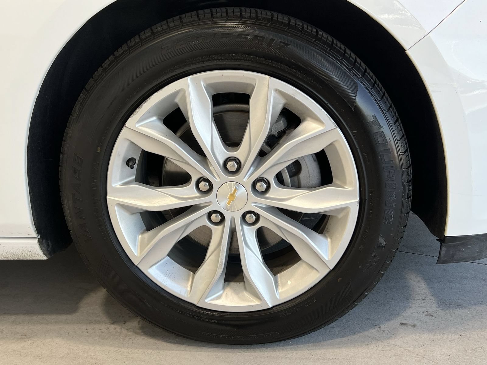 Used 2024 Chevrolet Malibu LT FWD image 10