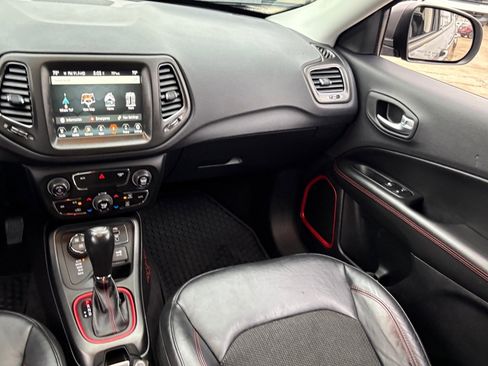 Used 2018 Jeep Compass Trailhawk w/ Navigation Group image 13