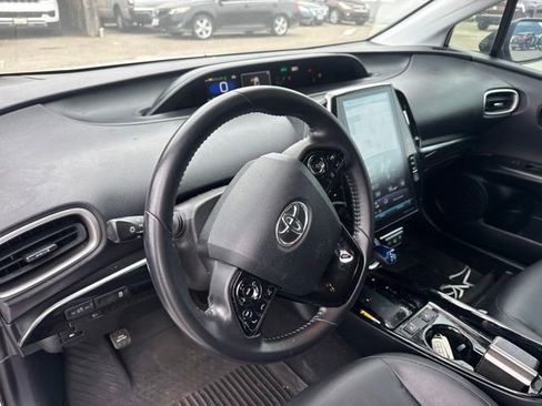 Used 2022 Toyota Prius Prime XLE FWD image 10