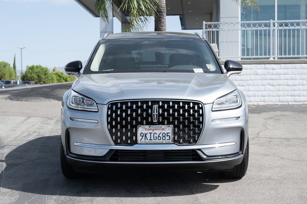 Used 2024 Lincoln Corsair Reserve w/ Equipment Group 201A FWD image 3