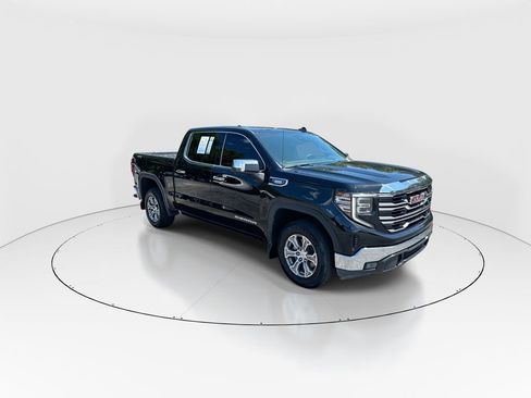 Used 2024 GMC Sierra 1500 SLT w/ Max Trailering Package AWD/4WD image 2