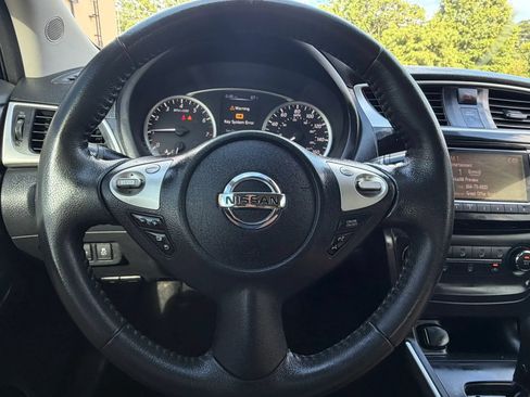 Used 2017 Nissan Sentra SV FWD image 16