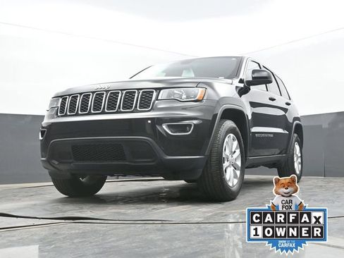 Used 2022 Jeep Grand Cherokee Laredo E image 56