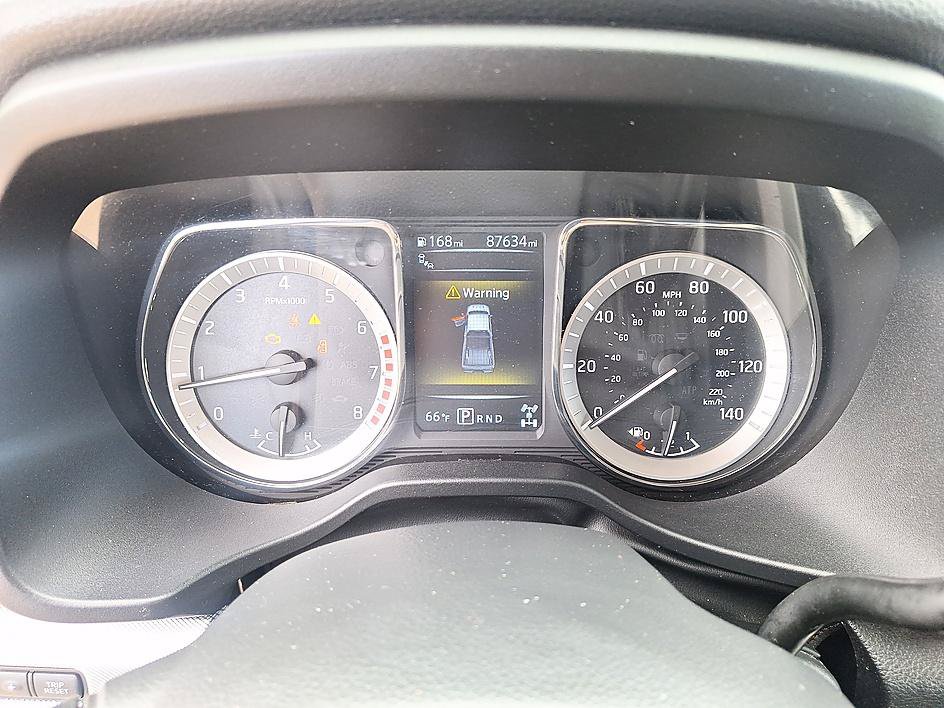 Used 2017 Nissan Titan PRO-4X AWD/4WD image 14
